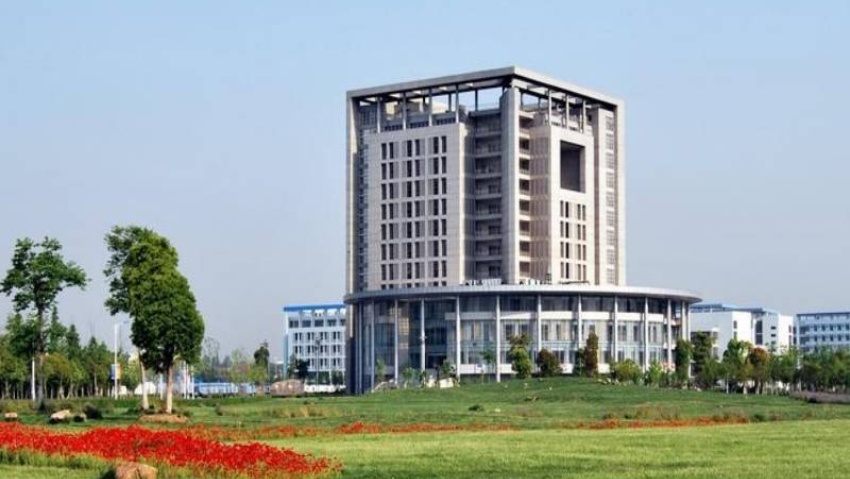 Yangzhou Polytechnic University