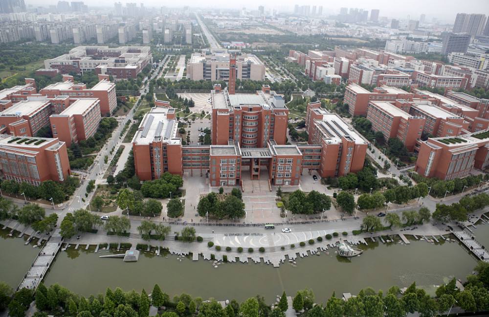 Prof. Francois Mathey coming back to work in Zhengzhou University