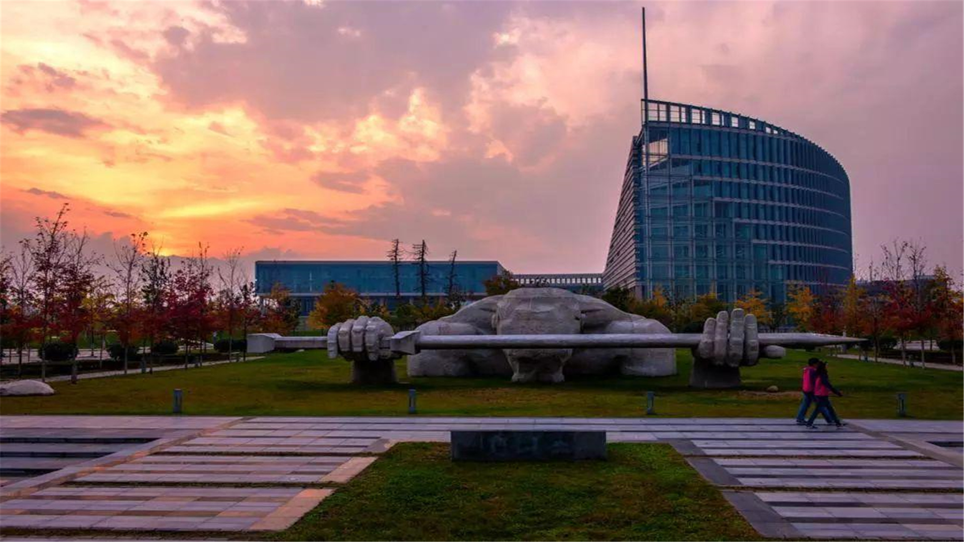 The International Students Visited the Xi'an EXPO