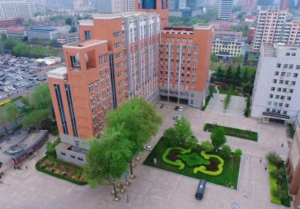 Hebei Medical University (HEBMU) Host 2014 Graduate Degree Ceremony